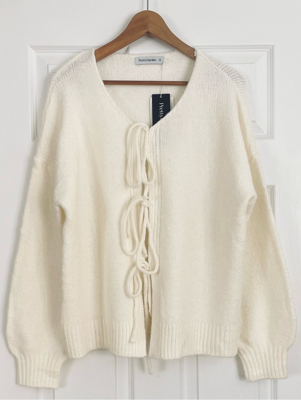 NWT Pretty Garden Knit Tie-Front Cardigan Size M